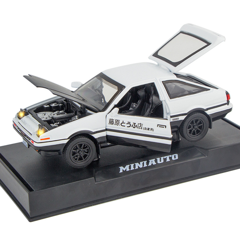 Model Kit Ae86 - 1:32 INITIAL D AE86 Araba Modeli