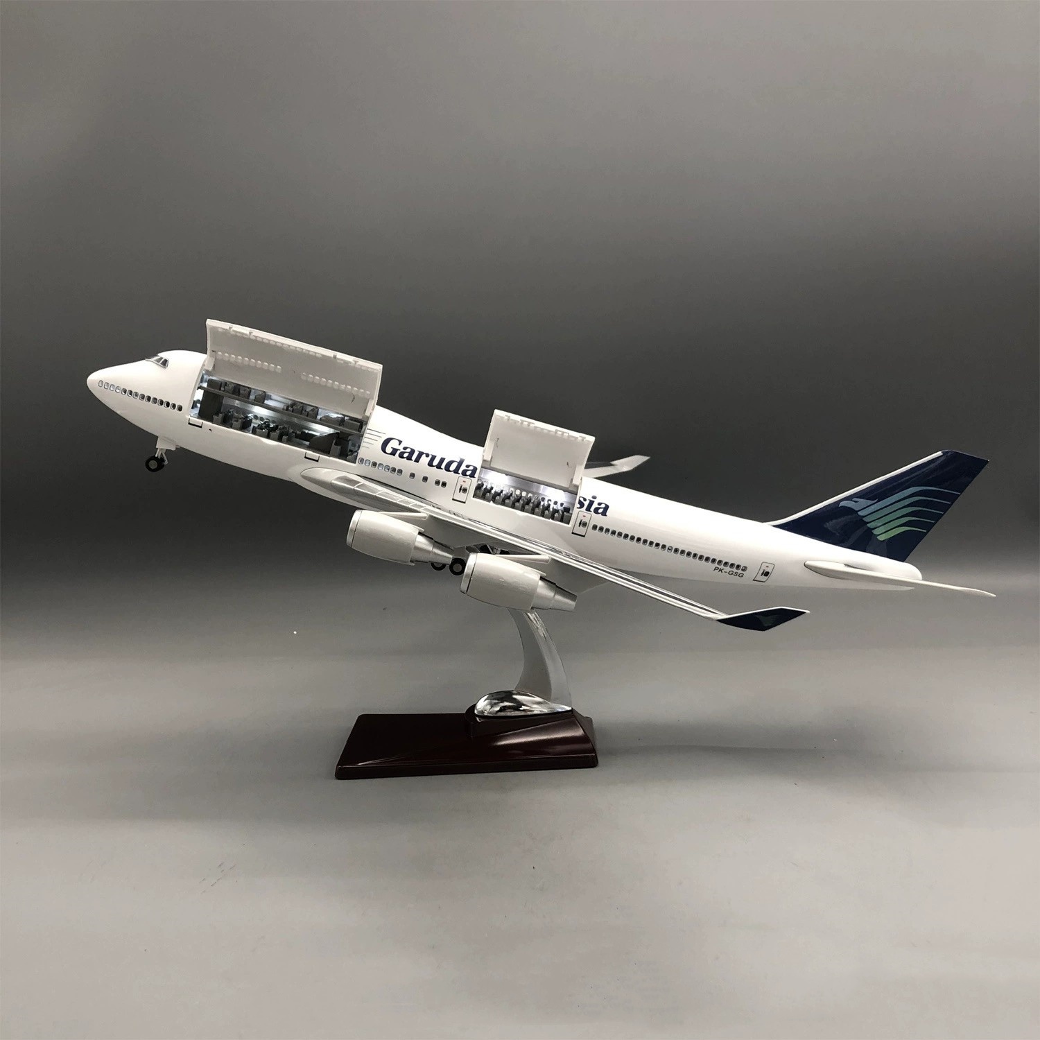 Model Kit Indonesia - Yeni Kabin Kapısı Açılabilir Garuda Endonezya