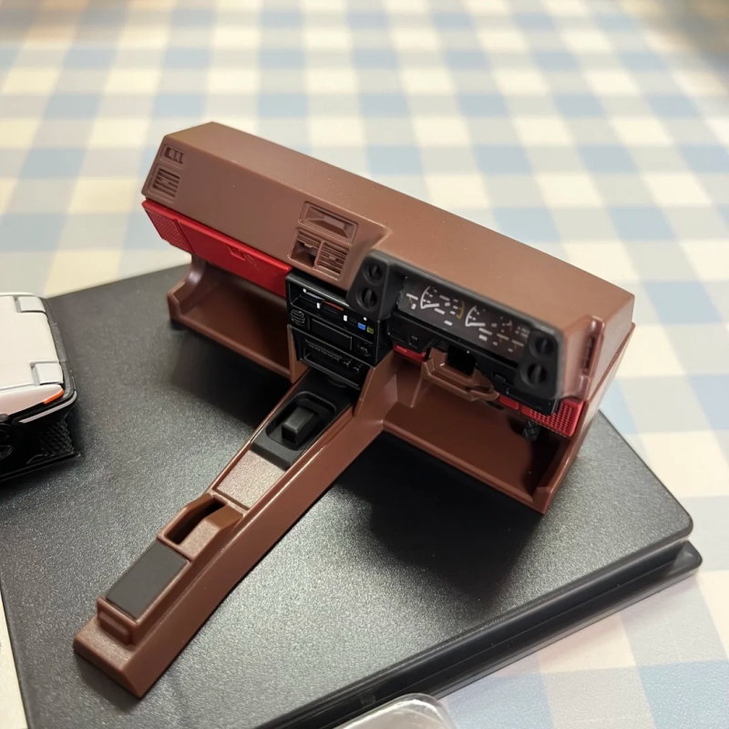 Takara Tomy Tomica İlk D Takum - Model Kit Ae86 incelemesi ve fiyatı
