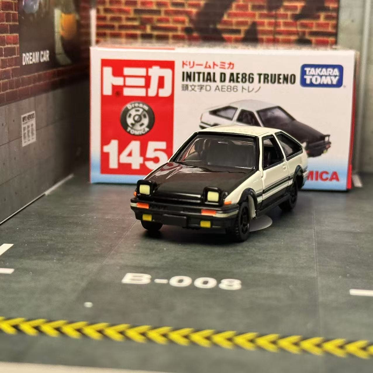 Dream Tomica NO. 145'te İlk D  - Model Kit Ae86 incelemesi ve fiyatı